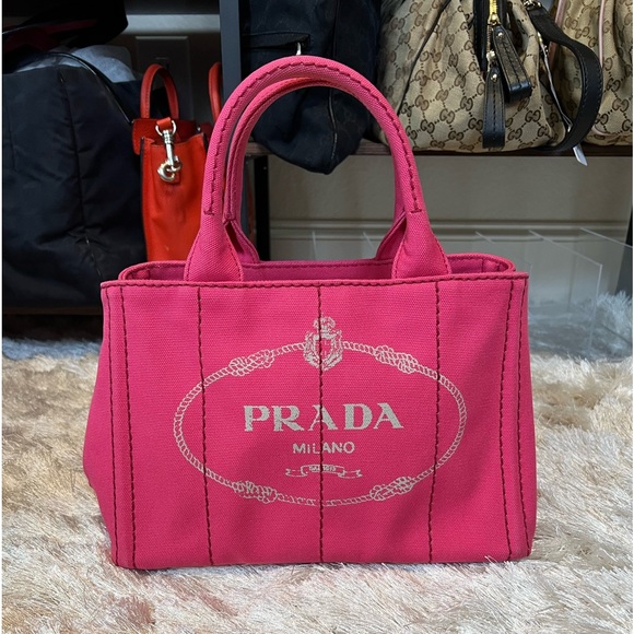 Prada Canapa - Picture 1 of 7
